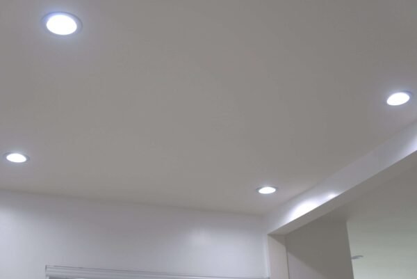 Professionally installed kitchen lighting by LA Pro Electrical, enhancing brightness and functionality with modern, energy-efficient fixtures.